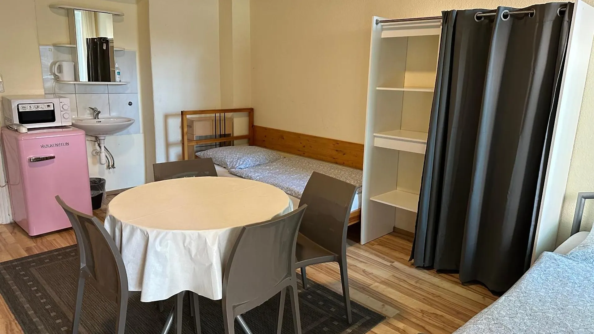 Bigus Hotel Berlin Guest house